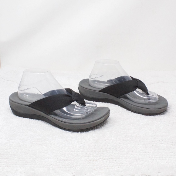 clark cloud sandals